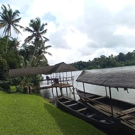 Pearl Spot Bed & Breakfast Nedumbassery Exterior foto