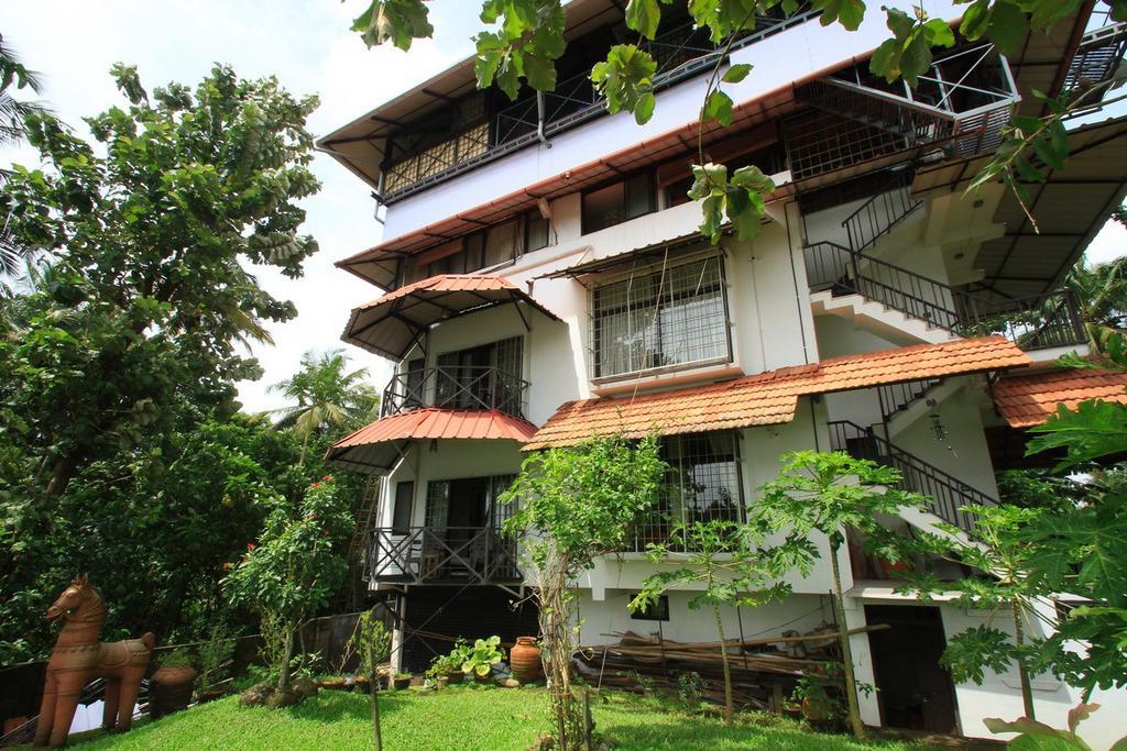 Pearl Spot Bed & Breakfast Nedumbassery Exterior foto